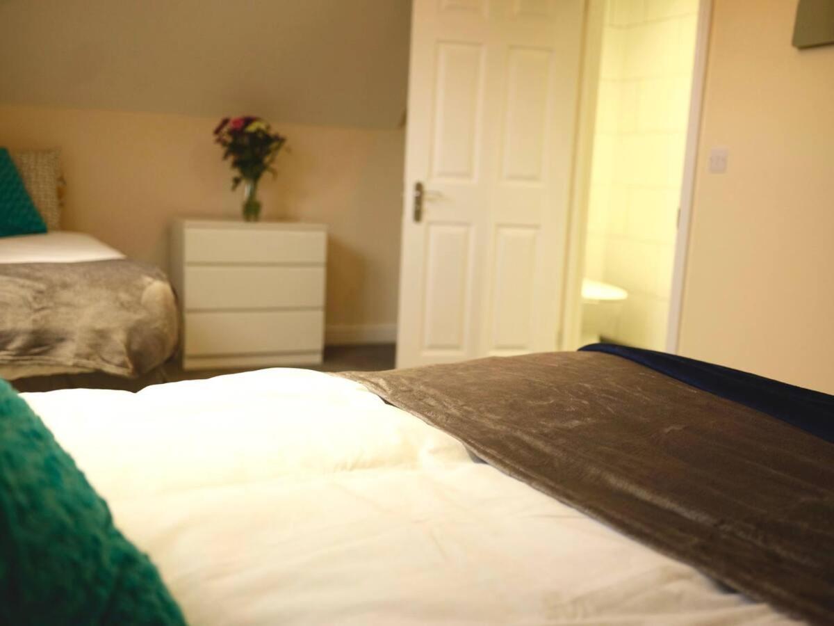 Short Term Lets From £15 Per Person Per Night Apartment Bristol Bagian luar foto